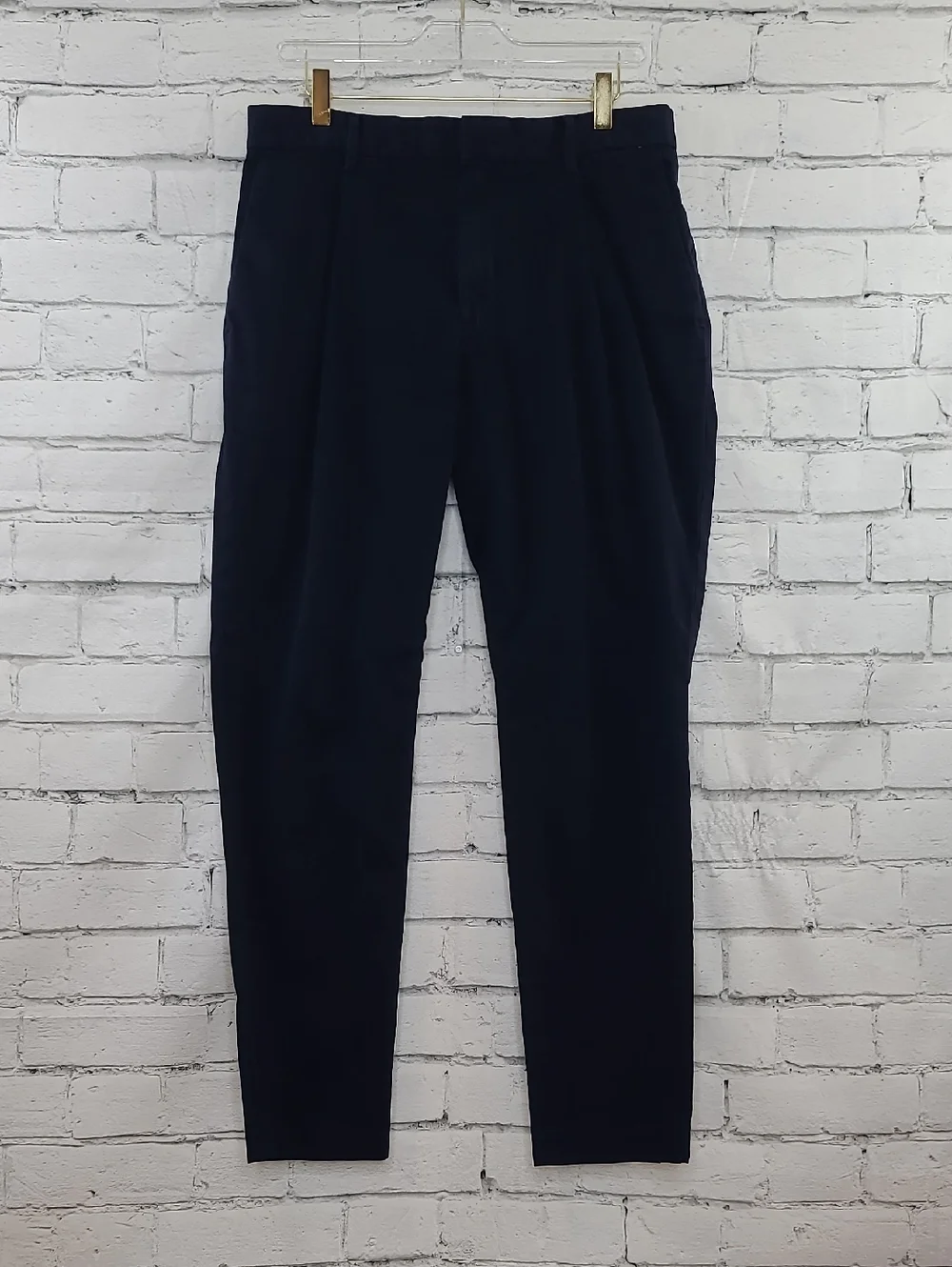 Banana Republic Men's Hi-Rise Tapered Leg Pleated Front Trouser Pant in Navy